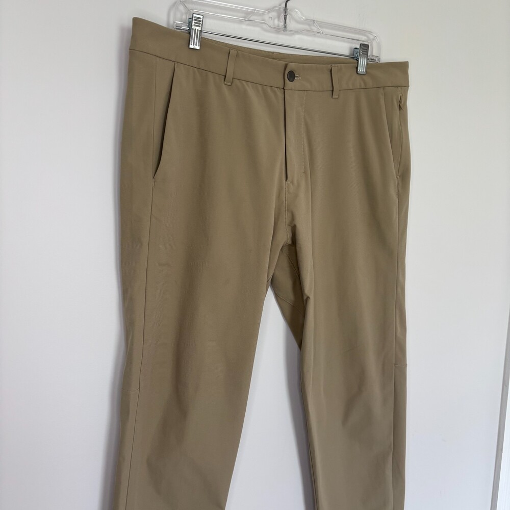 LULULEMON Commission Pants Mens 36 Tan Stretch Preppy Golf Athletic Slash